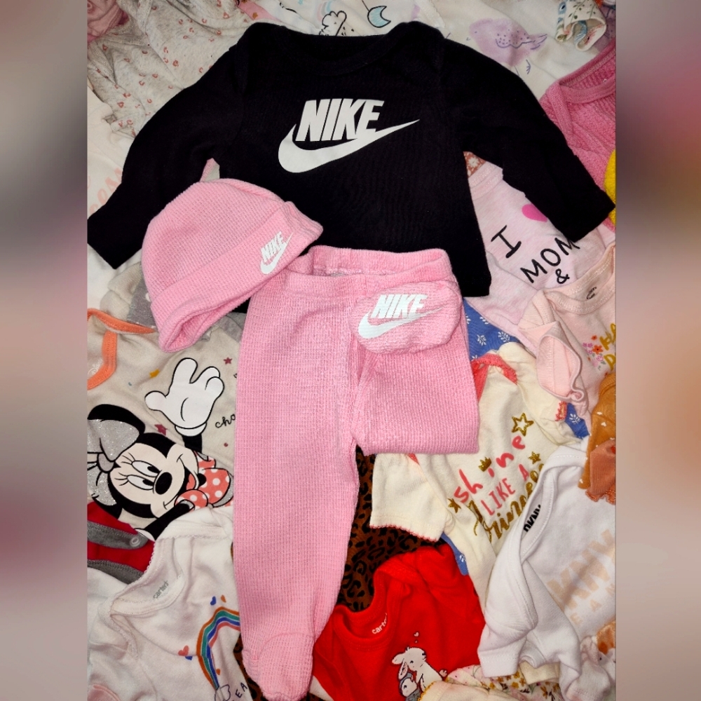 Baby Pink and black Nike set